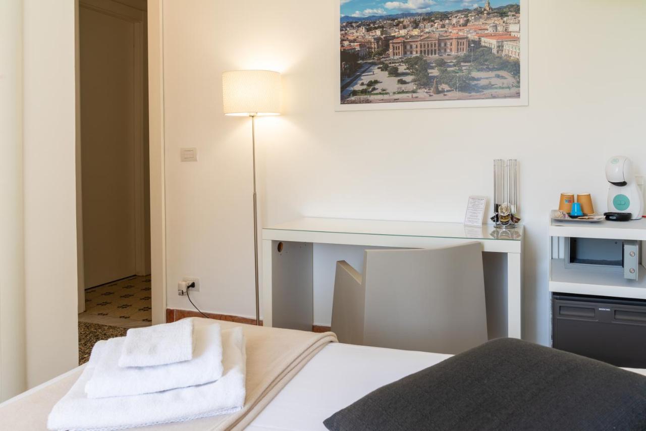 Le Stanze Di Piazza Cairoli Hotel Messina Kültér fotó