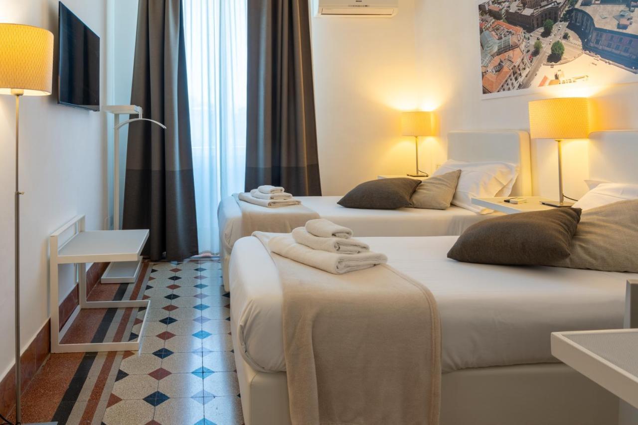 Le Stanze Di Piazza Cairoli Hotel Messina Kültér fotó