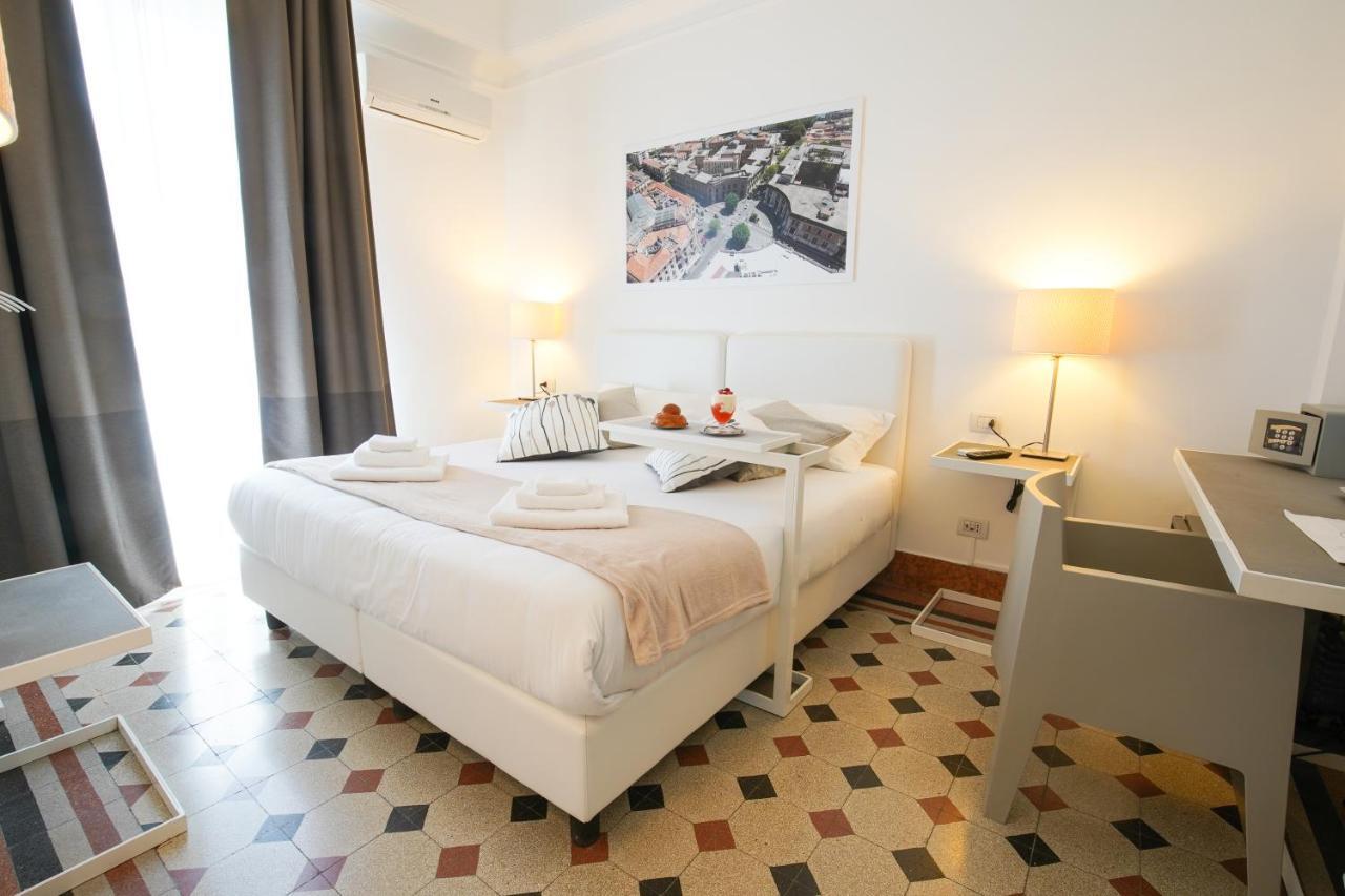 Le Stanze Di Piazza Cairoli Hotel Messina Kültér fotó